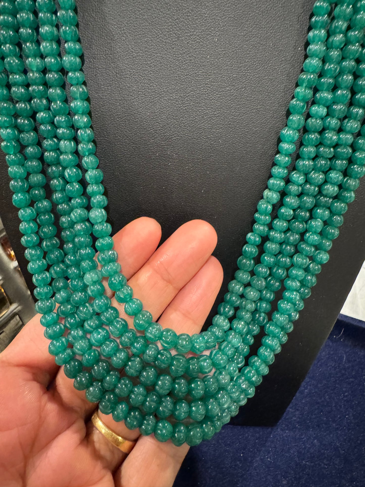 Emerald pumpkin beads necklace medium size