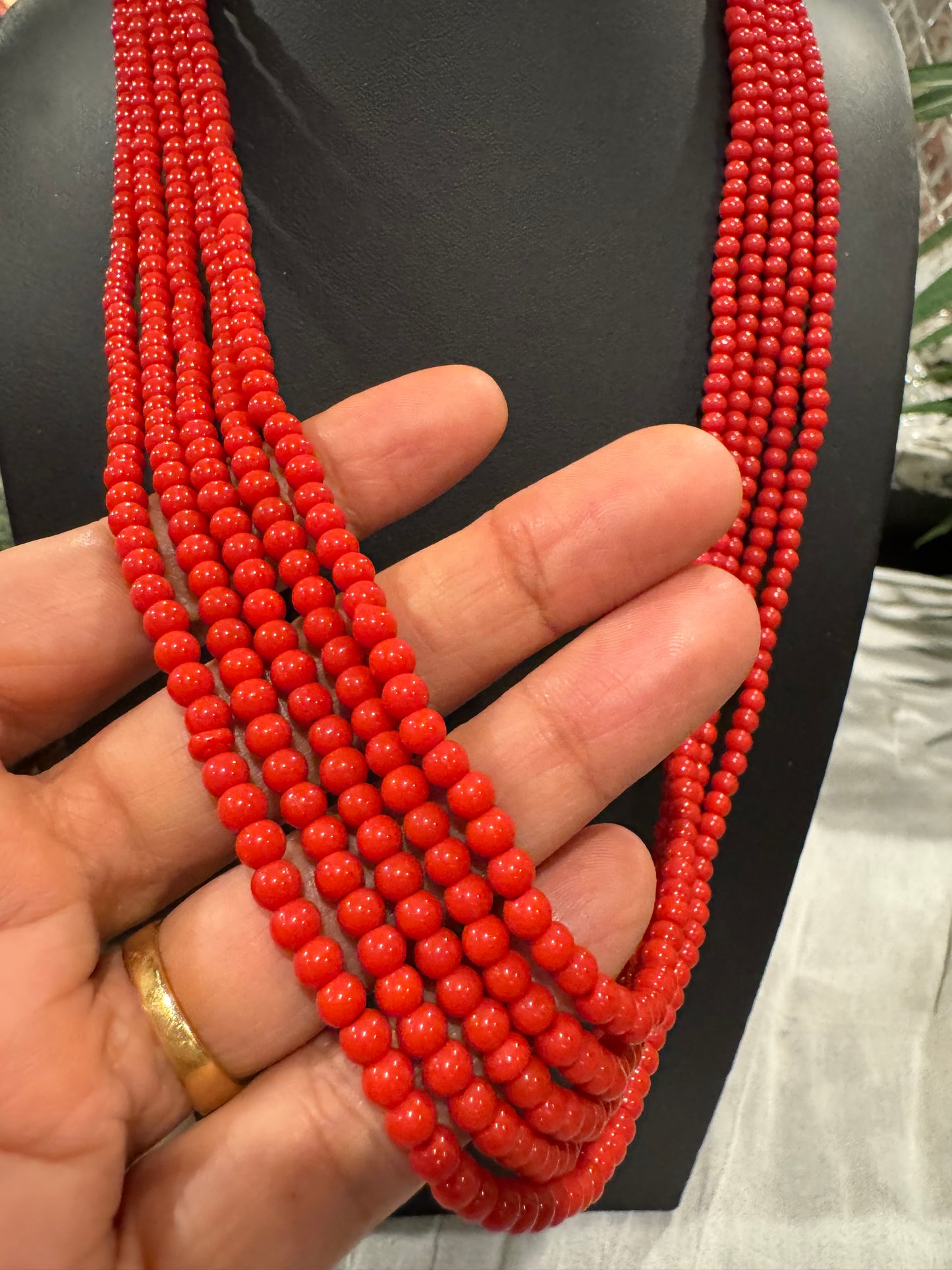 Coral round beads necklace 4 mm