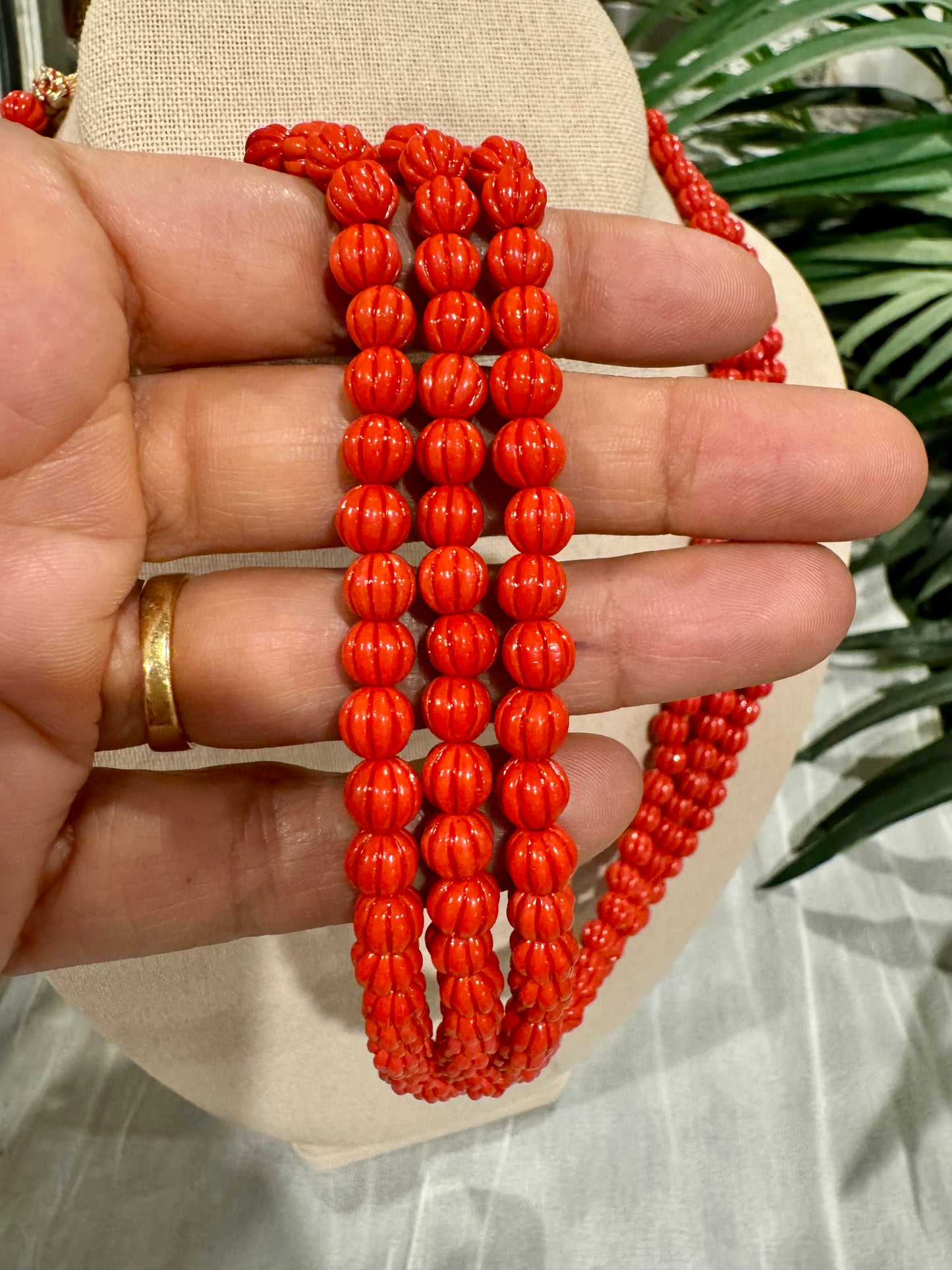 Pumpkin shape Taiwanese coral 6 mm