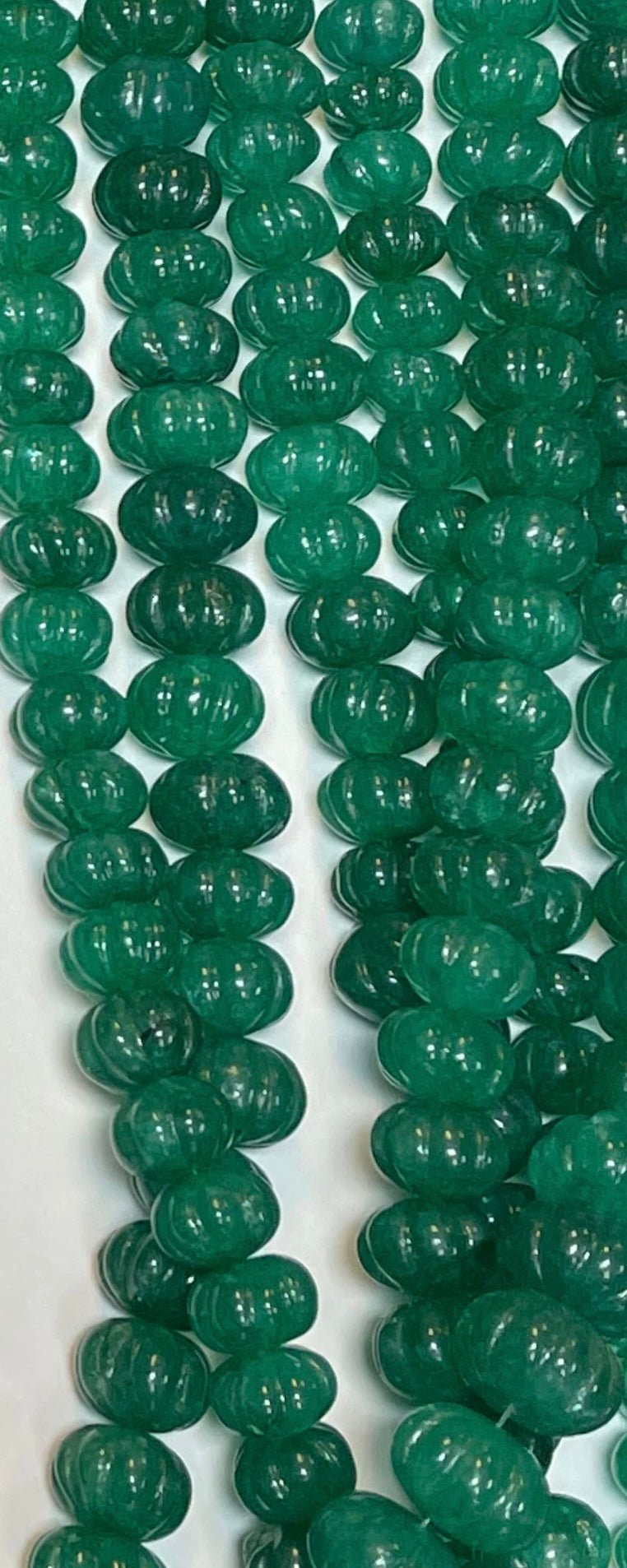 Emerald pumpkin shape necklace