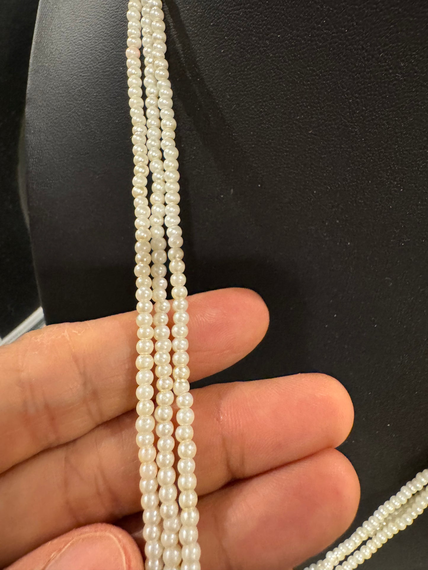 shell pearls 2.5 mm round small beads necklace