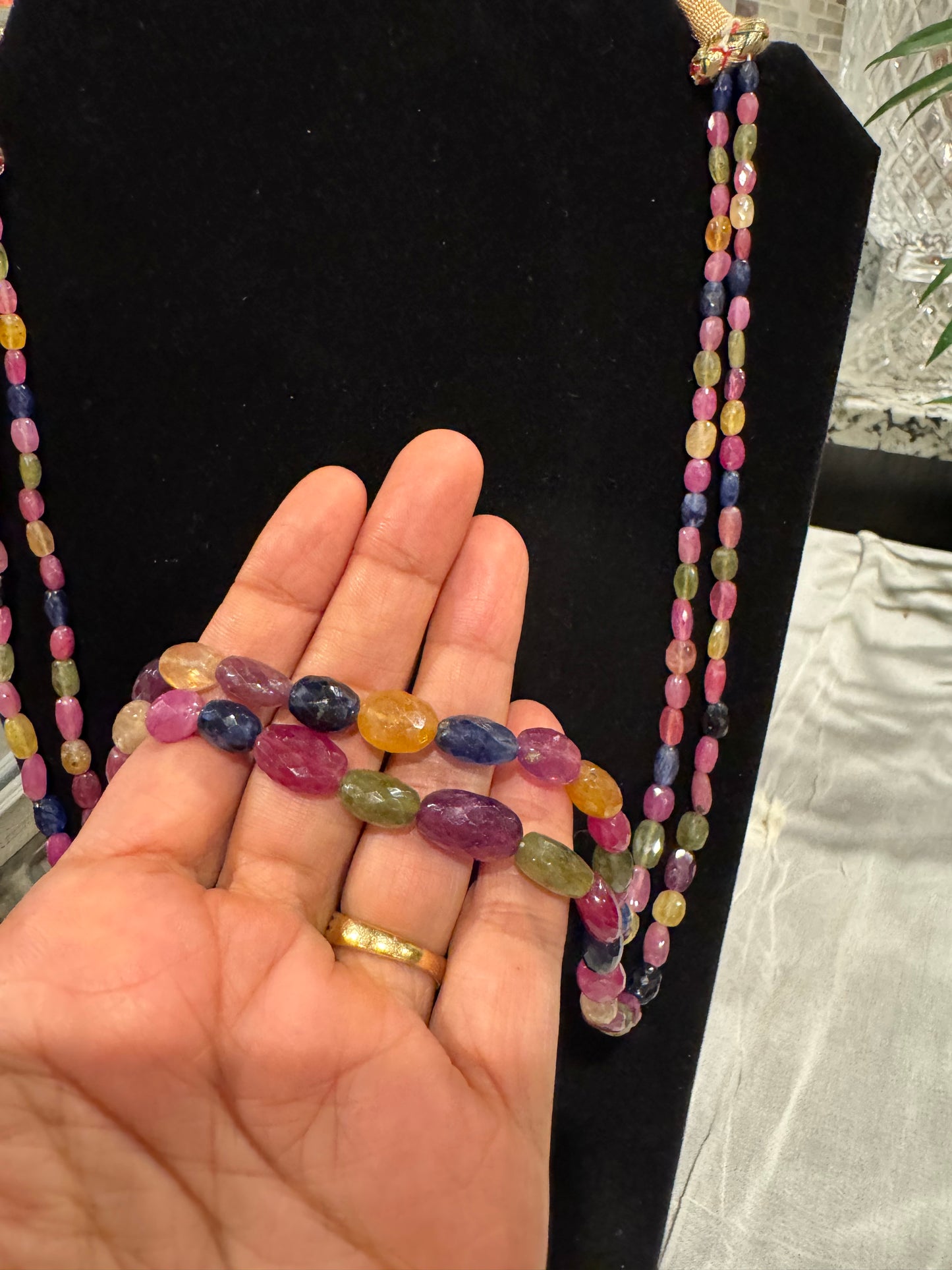 Multi sapphires cut finish oval grading necklace