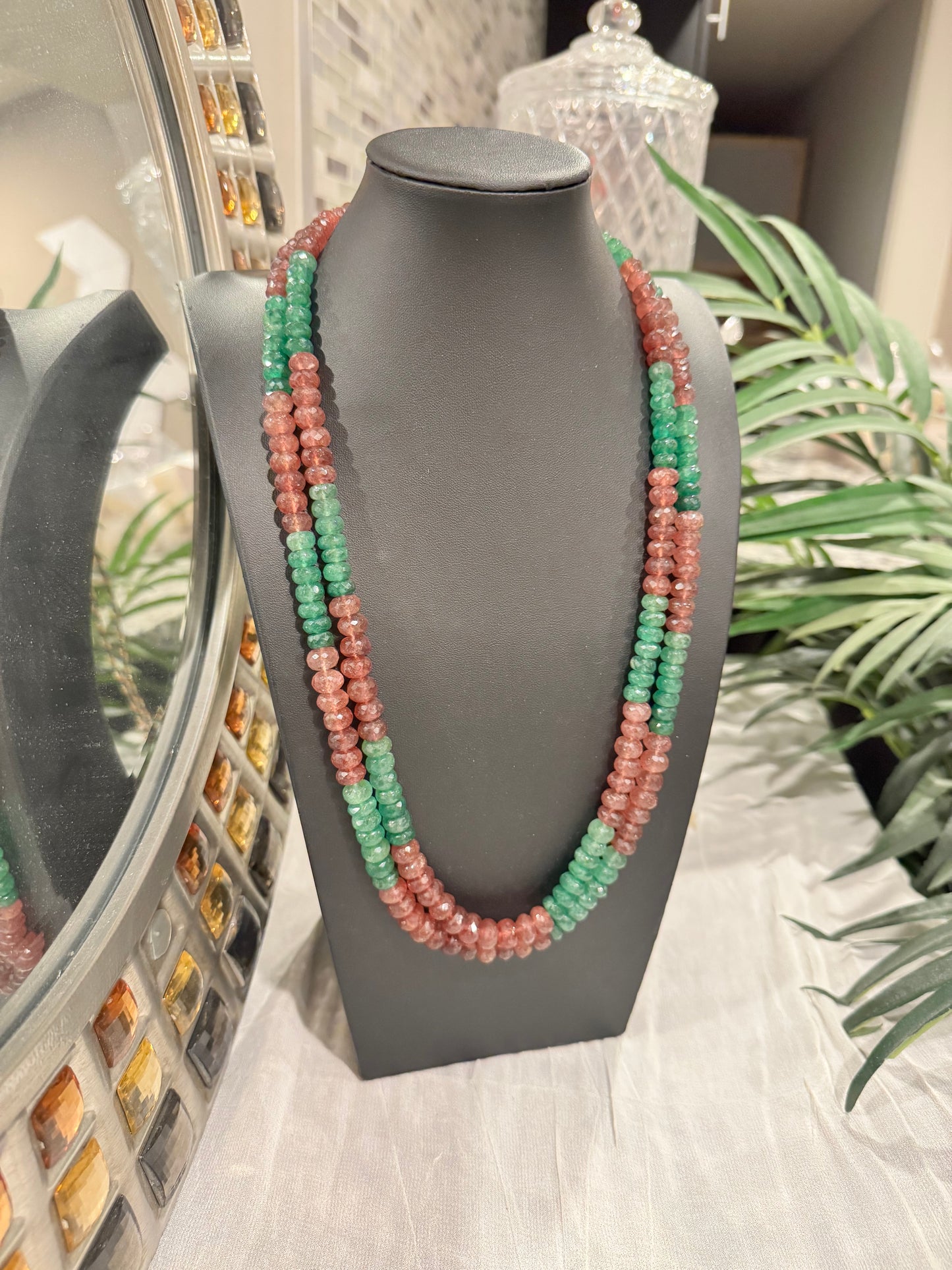 Strawberry quartz cut finish necklace multi