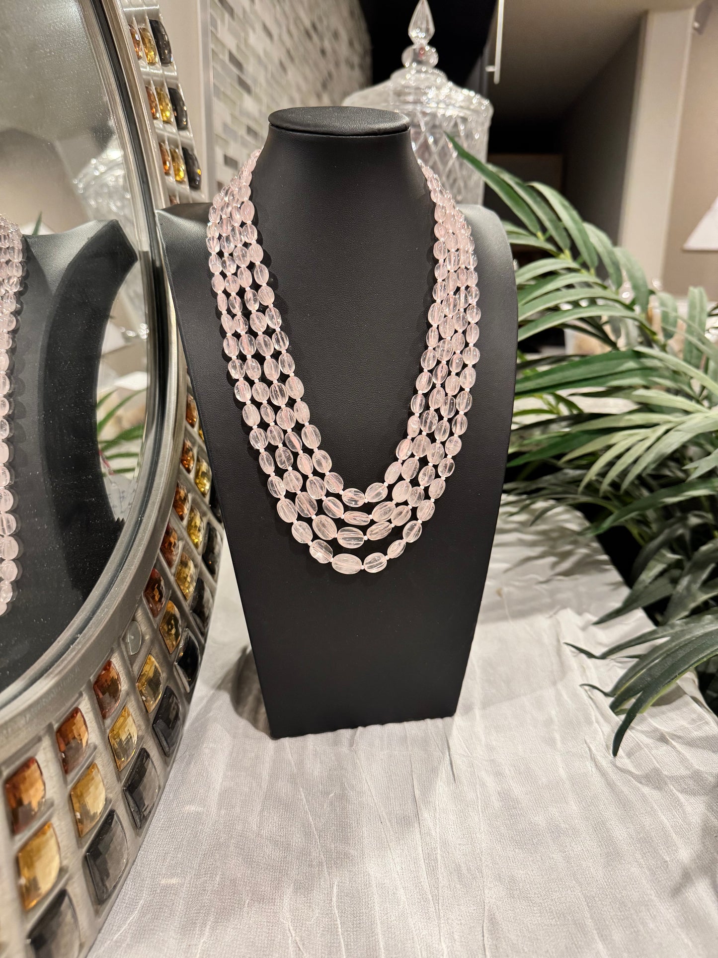 Rose quartz oval carving beads necklace