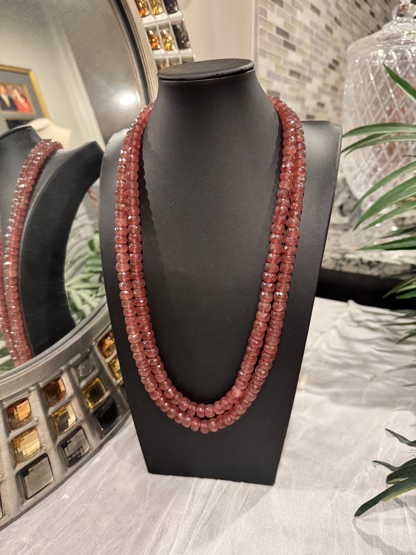 Pink strawberry quartz cut finish round necklace