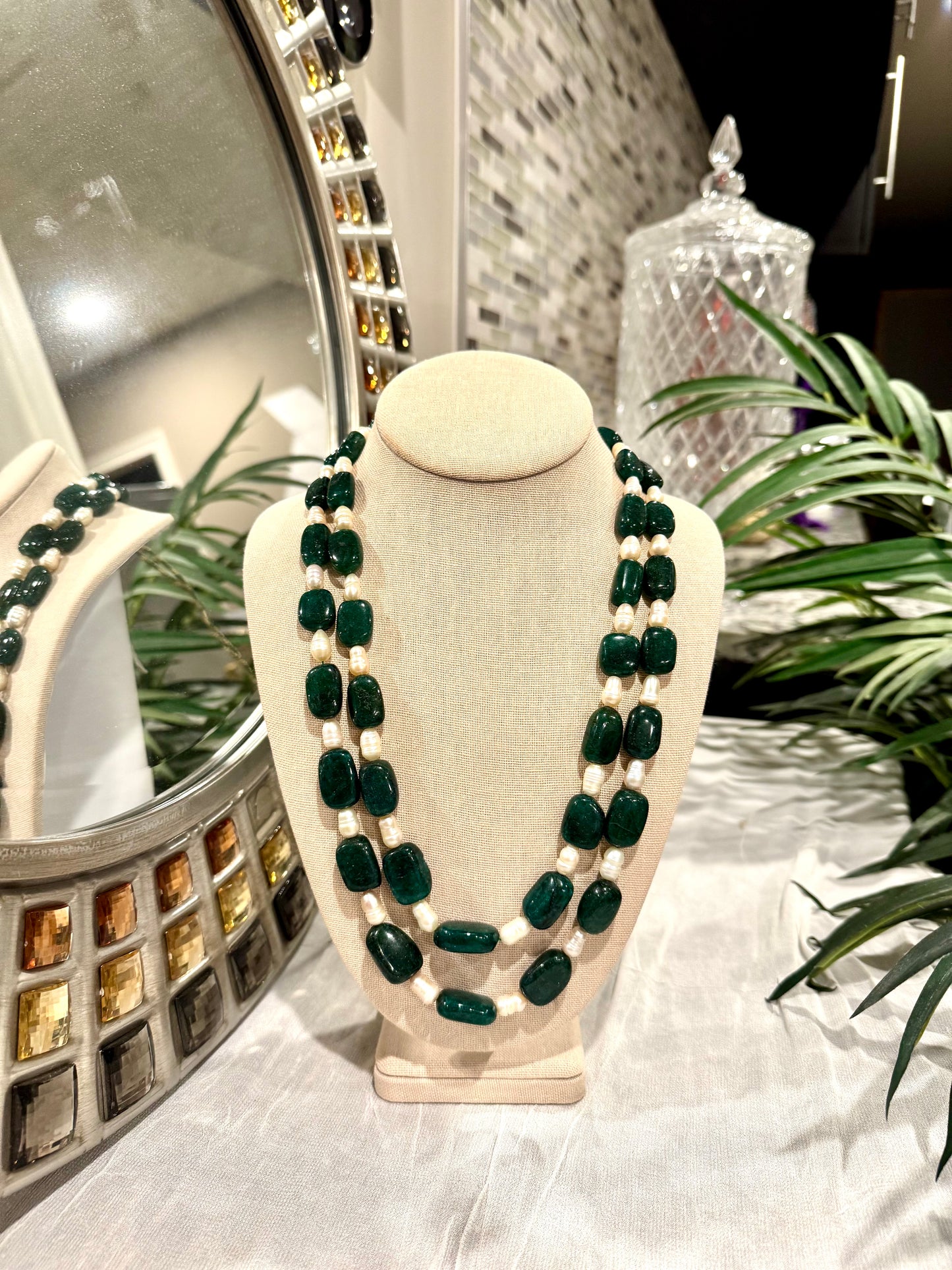 Natural emerald nuggets with pearls necklace