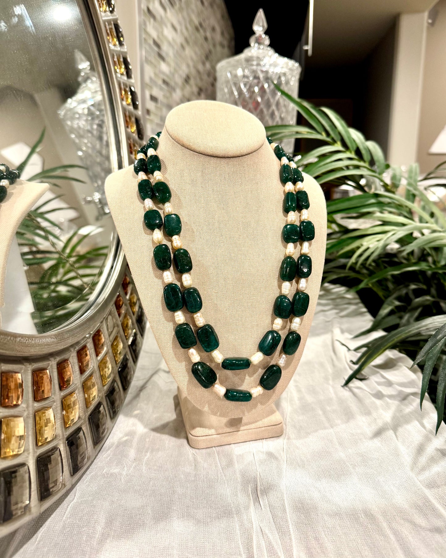 Natural emerald nuggets with pearls necklace