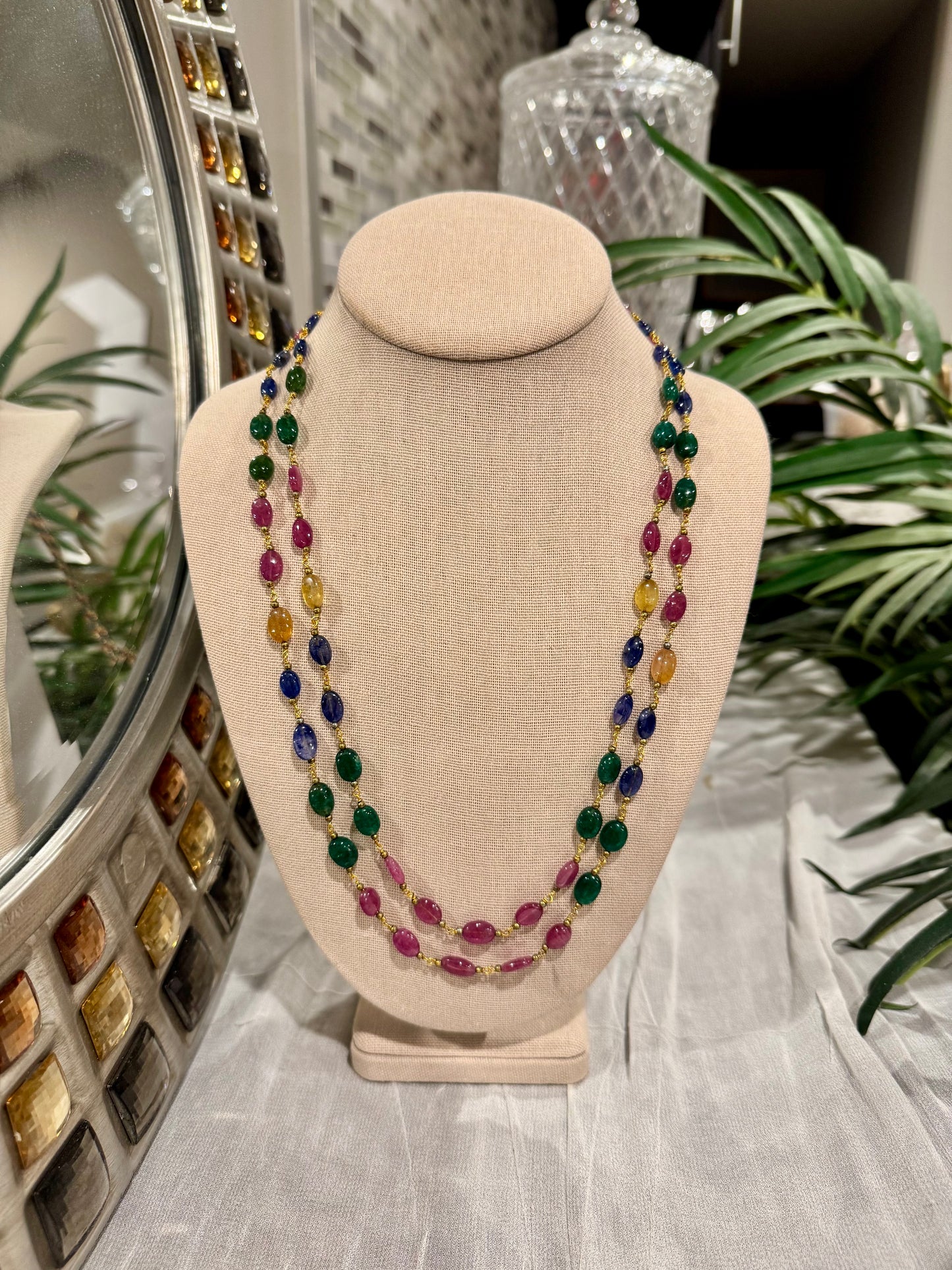 Multi sapphires oval chain necklace