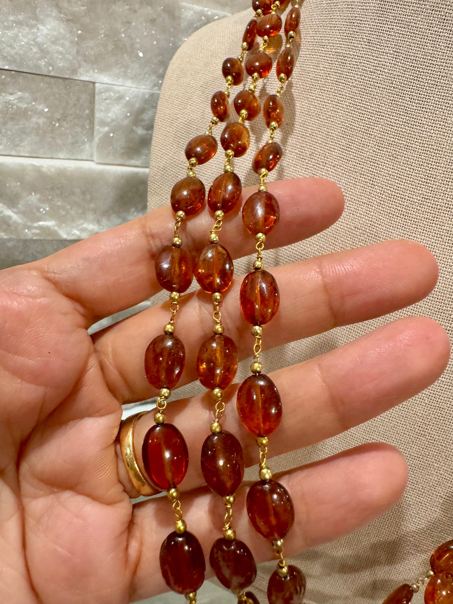 Gomadhikam chain necklace