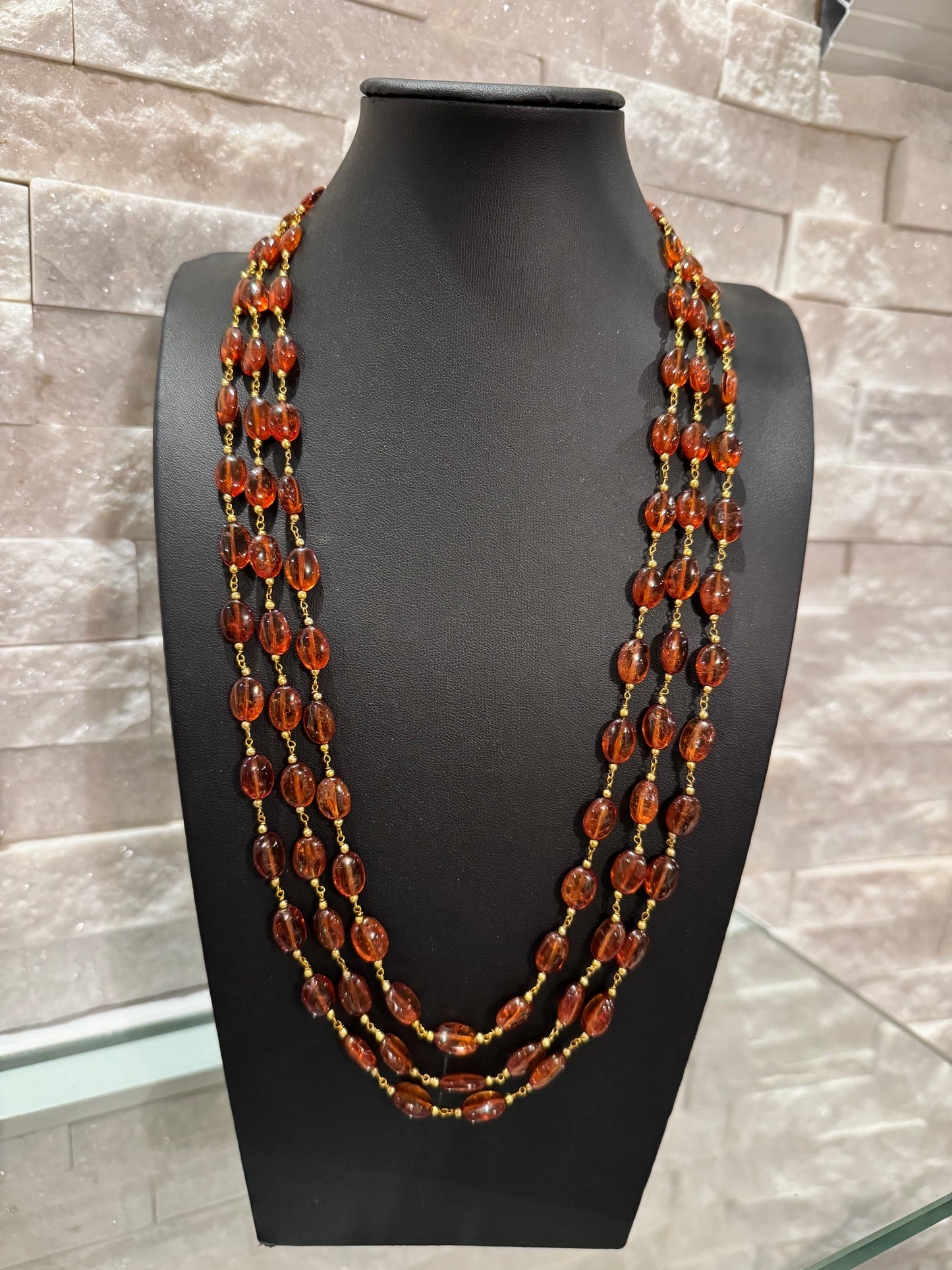 Gomadhikam chain necklace