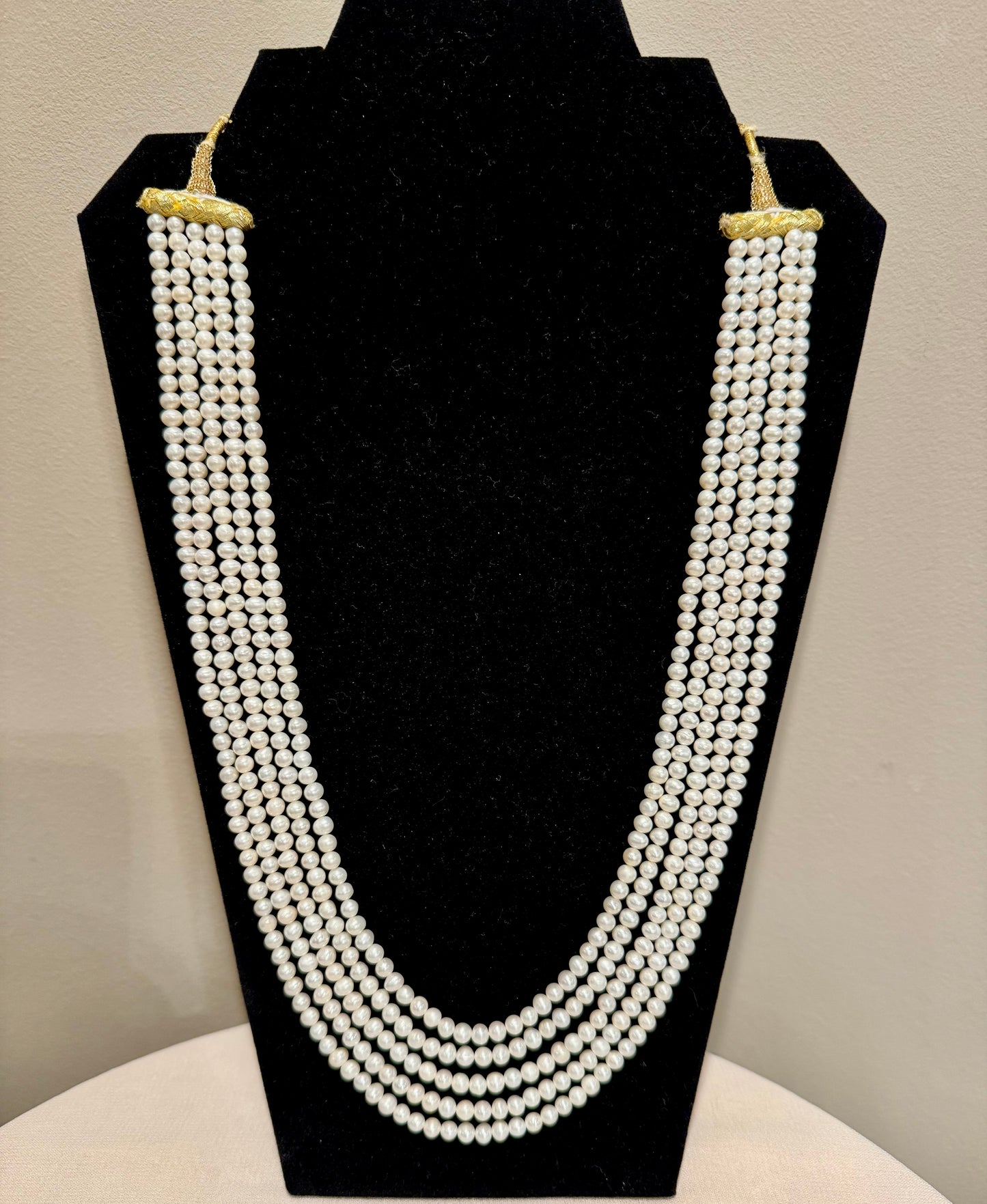Freshwater pearls 5 mm round necklace