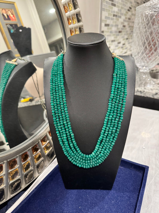 Emerald pumpkin beads necklace medium size