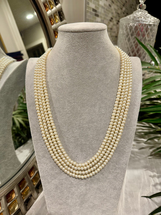 Shell Pearls round  shape necklace 6mm medium size
