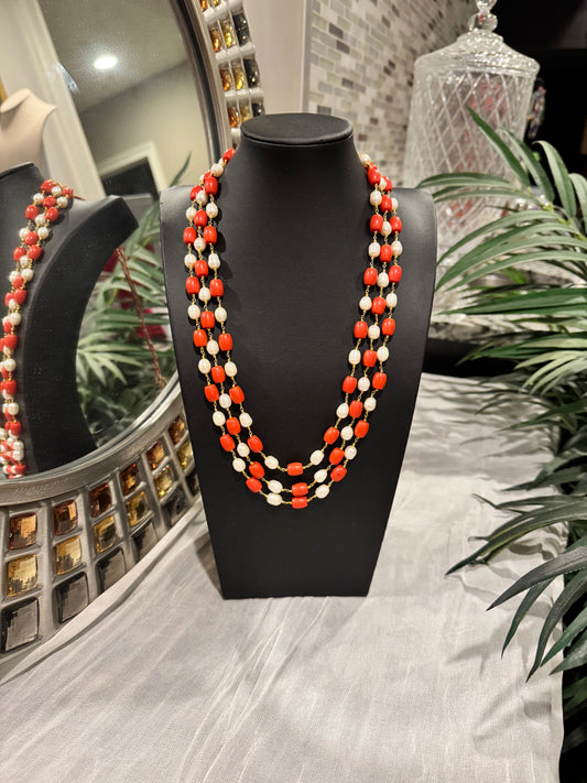 Corals drum and freshwater pearls in chain necklace