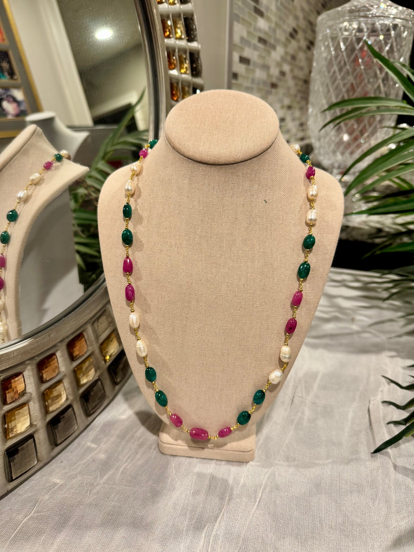 Ruby pearl emerald in chain 12 mm