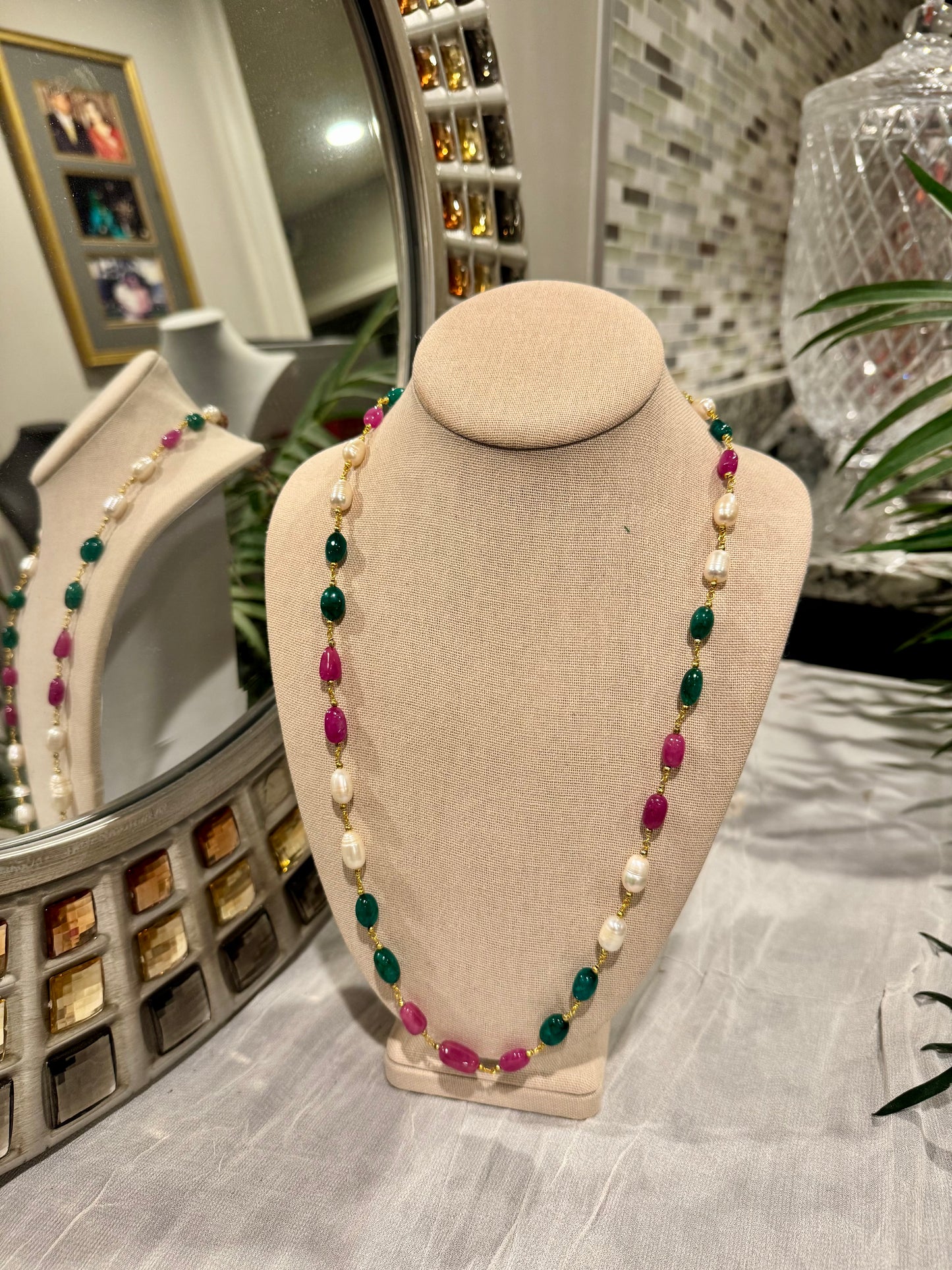 Ruby pearl emerald in chain 12 mm