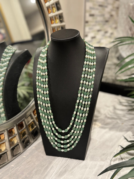 Green strawberry quartz and pearls necklace