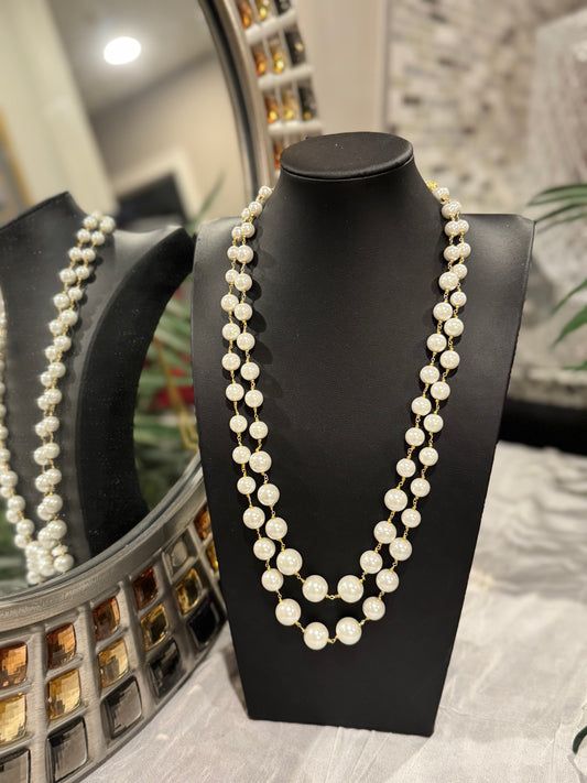 Shell Pearls round necklace in chain