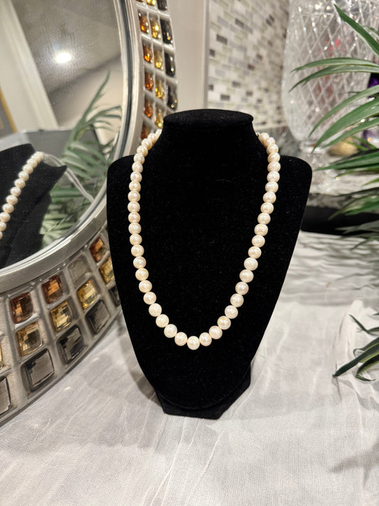 Freshwater pearls necklace round 10 mm size beads