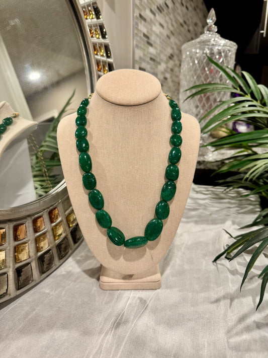Emerald nuggets necklace