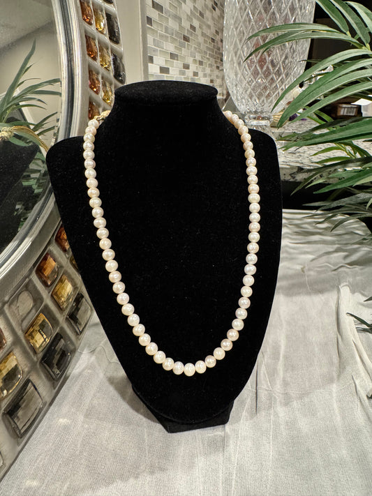 Freshwater pearl 7.5 mm bead size necklace
