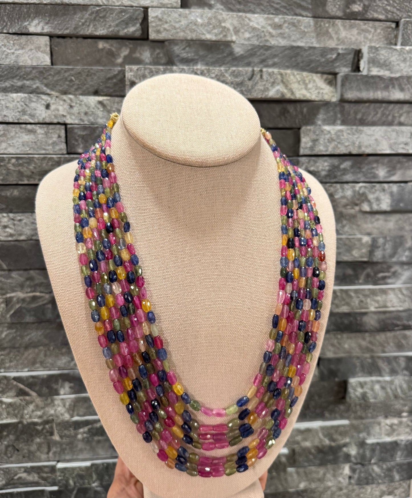 Multi sapphires cut finish necklace