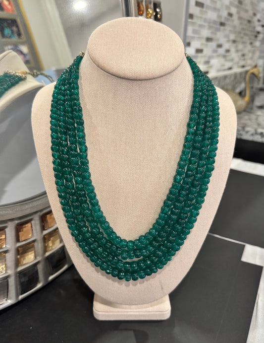 Emerald pumpkin beads necklace medium size