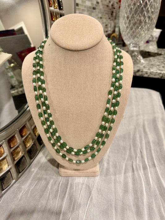 Green strawberry quartz and pearl necklace 7-8 mm