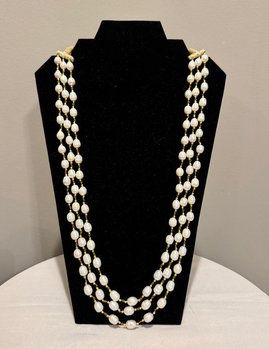 Freshwater pearls in Chain  necklace