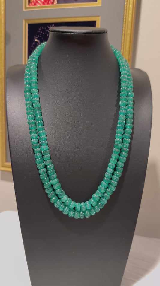 Emerald pumpkin shape necklace